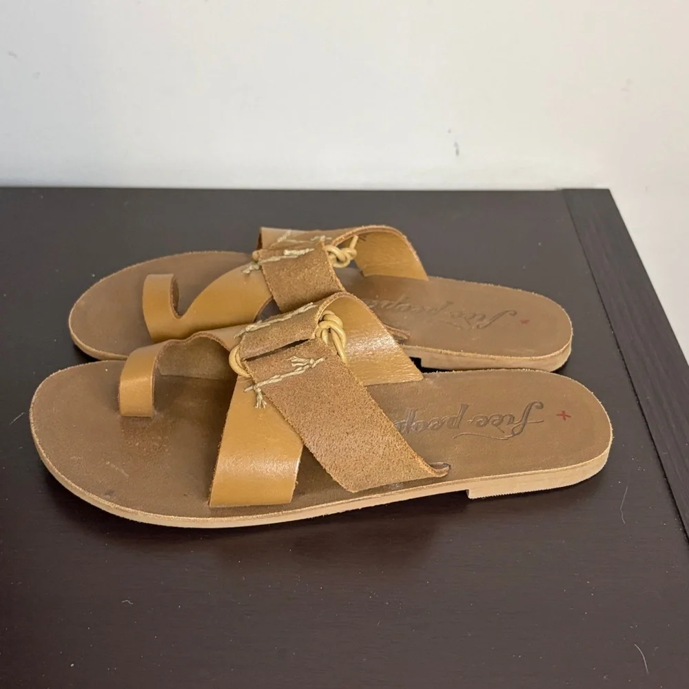 Free People Sophie slip on leather sandals brown toe loop tie detail Sz 37